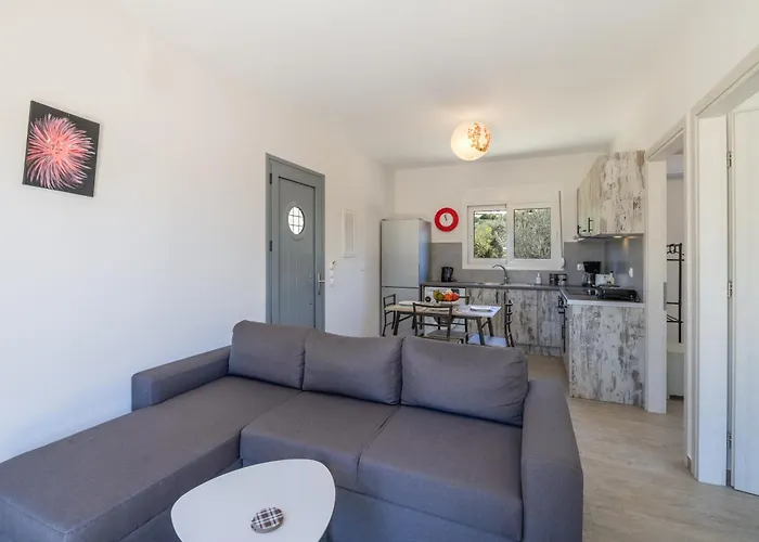 Manos House - Elegant Modern Escape Prázdninový dům